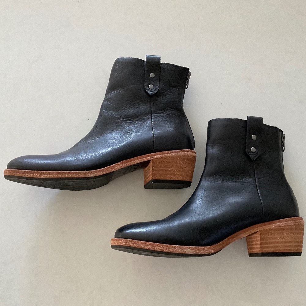 KORK-EASE Kayden Booties Black Leather Size 6 LIKE NEW - Picture 8 of 8